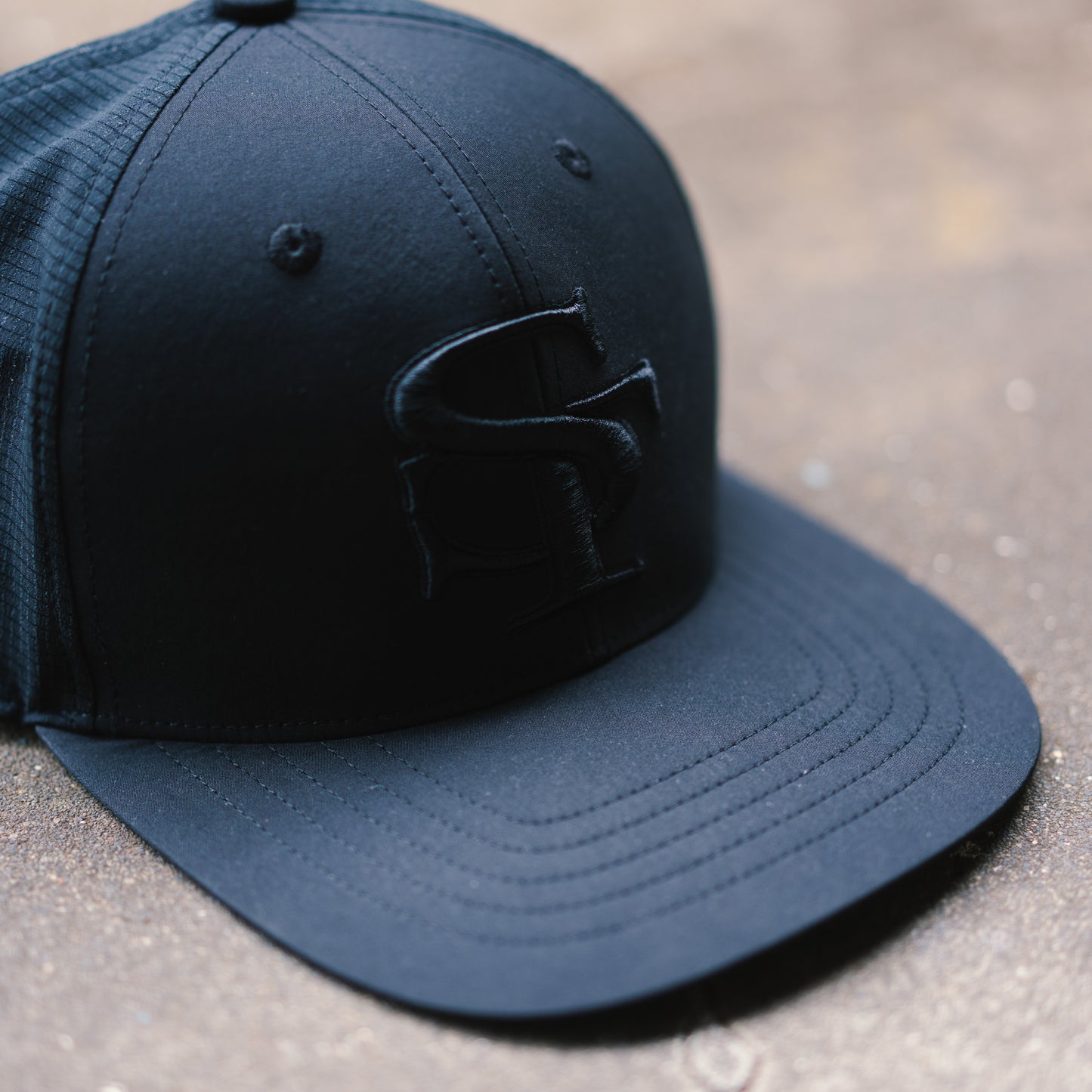 STARK ALL FREE FLATCAP 【BLACK】