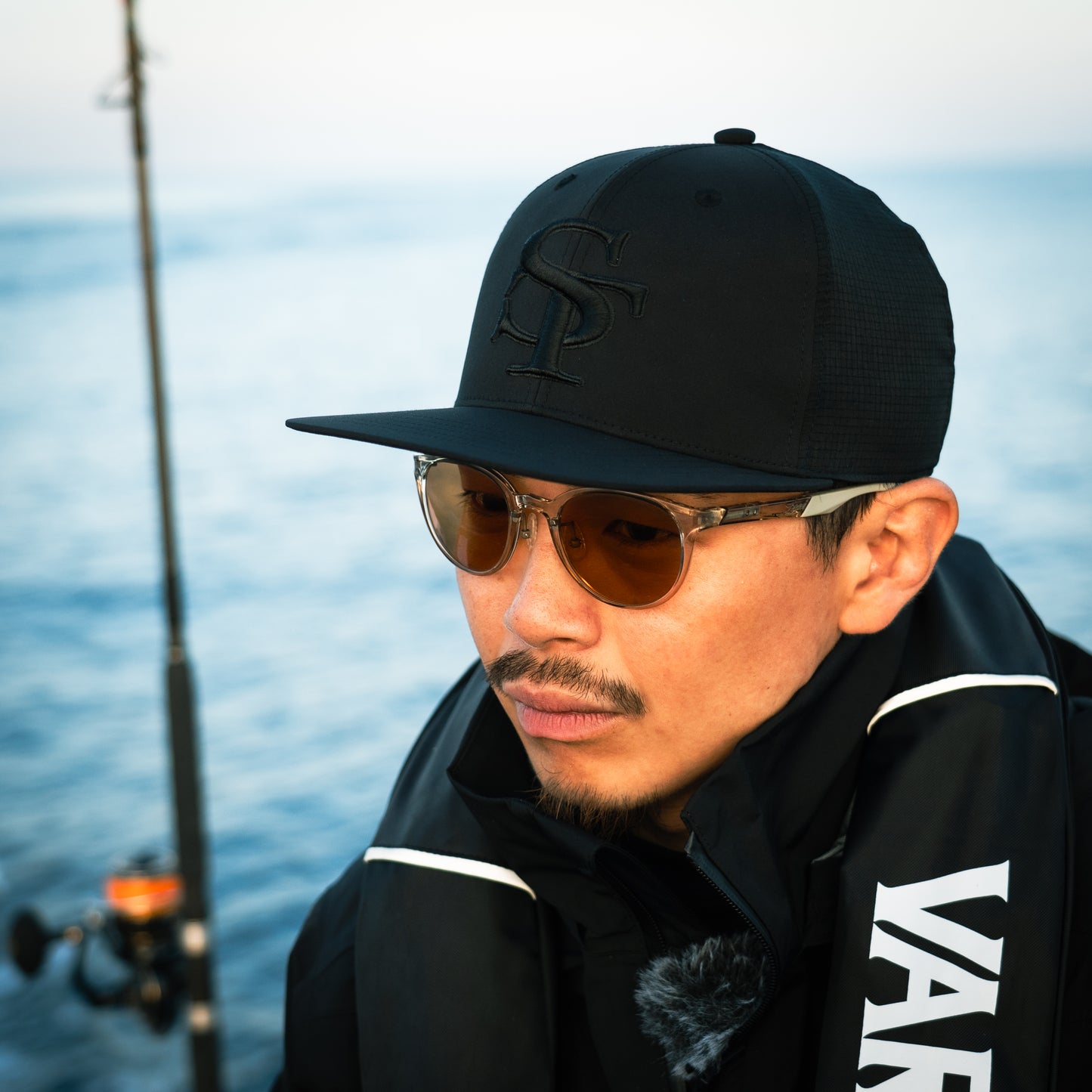 STARK ALL FREE FLATCAP 【BLACK】